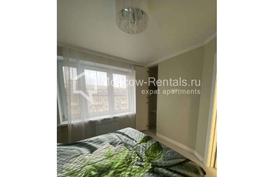 Photo #8 3-room (2 BR) apartment for <a href="http://moscow-rentals.ru/en/articles/long-term-rent" target="_blank">a long-term</a> rent
 in Russia, Moscow, Malaya Pirogovskaya str, 27К1