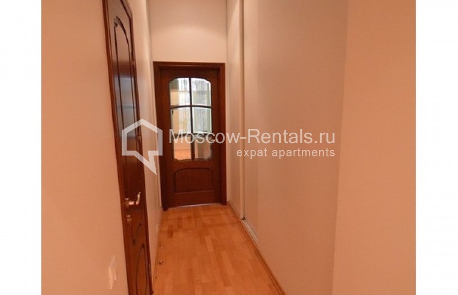 Photo #13 3-room (2 BR) apartment for <a href="http://moscow-rentals.ru/en/articles/long-term-rent" target="_blank">a long-term</a> rent
 in Russia, Moscow, Khlebny lane, 9