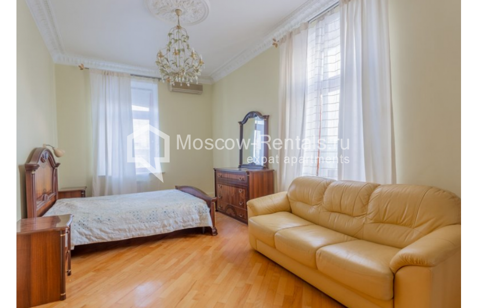 Photo #9 3-room (2 BR) apartment for <a href="http://moscow-rentals.ru/en/articles/long-term-rent" target="_blank">a long-term</a> rent
 in Russia, Moscow, B. Ordynka str, 34-38