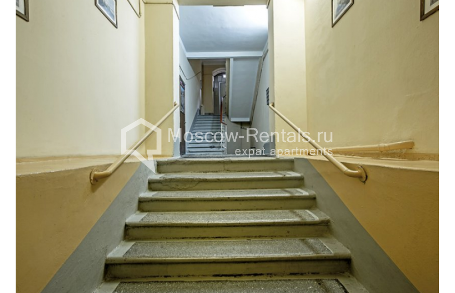 Photo #22 3-room (2 BR) apartment for <a href="http://moscow-rentals.ru/en/articles/long-term-rent" target="_blank">a long-term</a> rent
 in Russia, Moscow, B. Ordynka str, 34-38