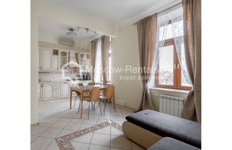 Photo #1 3-room (2 BR) apartment for <a href="http://moscow-rentals.ru/en/articles/long-term-rent" target="_blank">a long-term</a> rent
 in Russia, Moscow, B. Ordynka str, 34-38