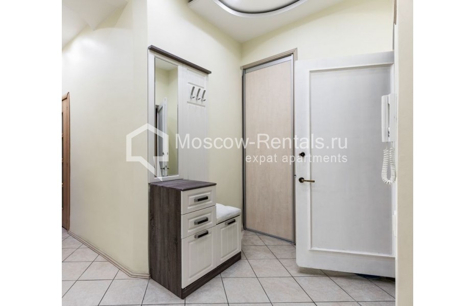 Photo #15 3-room (2 BR) apartment for <a href="http://moscow-rentals.ru/en/articles/long-term-rent" target="_blank">a long-term</a> rent
 in Russia, Moscow, B. Ordynka str, 34-38