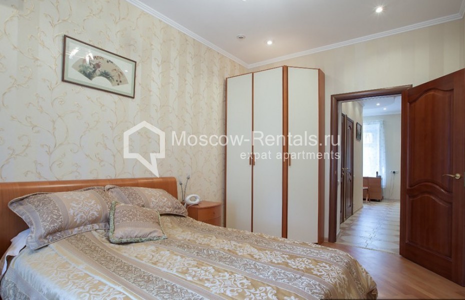 Photo #8 3-room (2 BR) apartment for <a href="http://moscow-rentals.ru/en/articles/long-term-rent" target="_blank">a long-term</a> rent
 in Russia, Moscow, Merzlyakovsky lane, 5/1