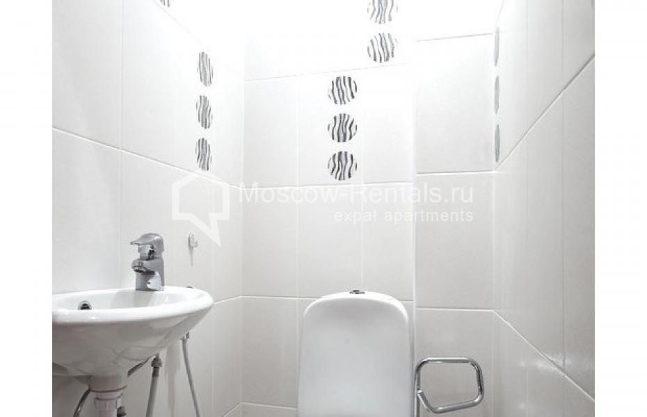 Photo #11 3-room (2 BR) apartment for <a href="http://moscow-rentals.ru/en/articles/long-term-rent" target="_blank">a long-term</a> rent
 in Russia, Moscow, Merzlyakovsky lane, 5/1