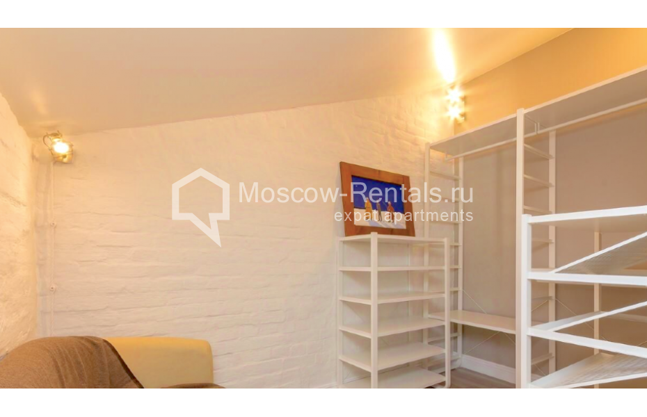 Photo #8 3-room (2 BR) apartment for <a href="http://moscow-rentals.ru/en/articles/long-term-rent" target="_blank">a long-term</a> rent
 in Russia, Moscow, M. Kozlovskyi lane, 8