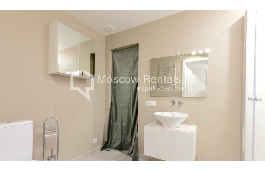 Photo #9 3-room (2 BR) apartment for <a href="http://moscow-rentals.ru/en/articles/long-term-rent" target="_blank">a long-term</a> rent
 in Russia, Moscow, M. Kozlovskyi lane, 8