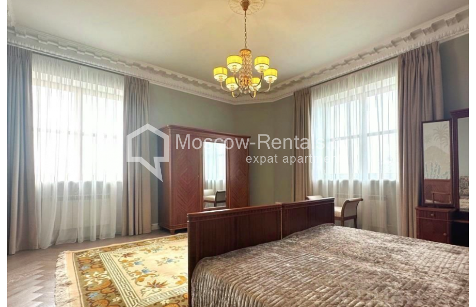 Photo #11 4-room (3 BR) apartment for <a href="http://moscow-rentals.ru/en/articles/long-term-rent" target="_blank">a long-term</a> rent
 in Russia, Moscow, Lavrushinskyi lane, 17С2