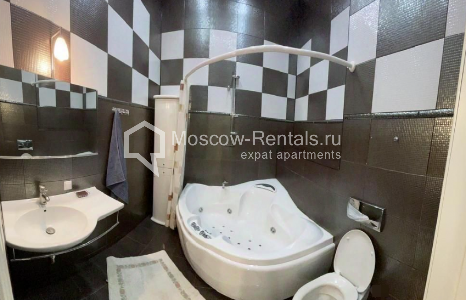 Photo #15 4-room (3 BR) apartment for <a href="http://moscow-rentals.ru/en/articles/long-term-rent" target="_blank">a long-term</a> rent
 in Russia, Moscow, B. Ordynka str, 13/9С1