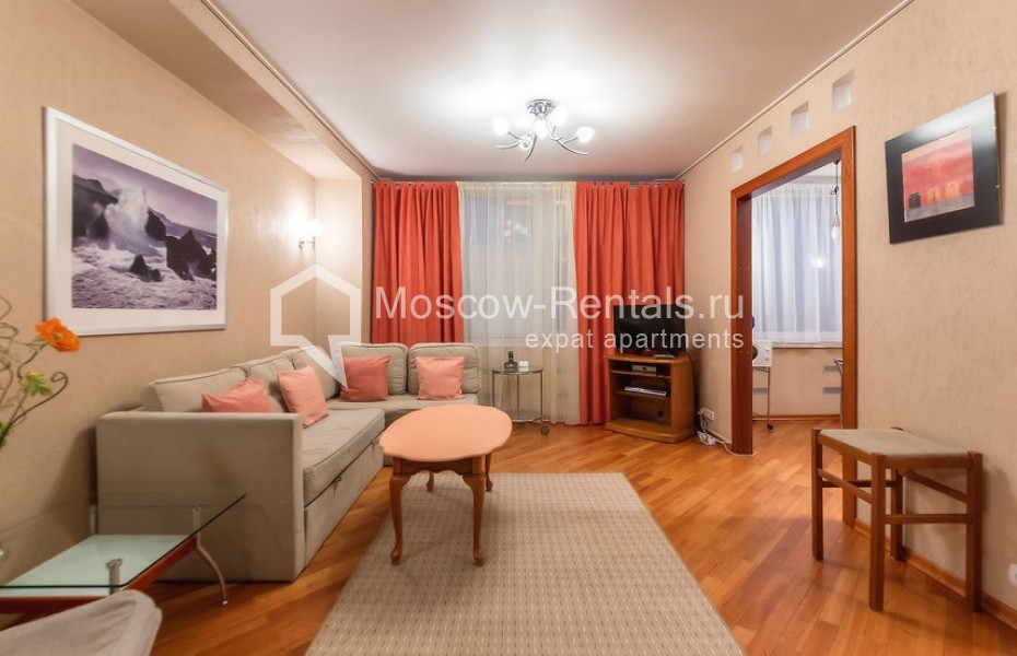 Photo #2 3-room (2 BR) apartment for <a href="http://moscow-rentals.ru/en/articles/long-term-rent" target="_blank">a long-term</a> rent
 in Russia, Moscow, New Arbat str, 10