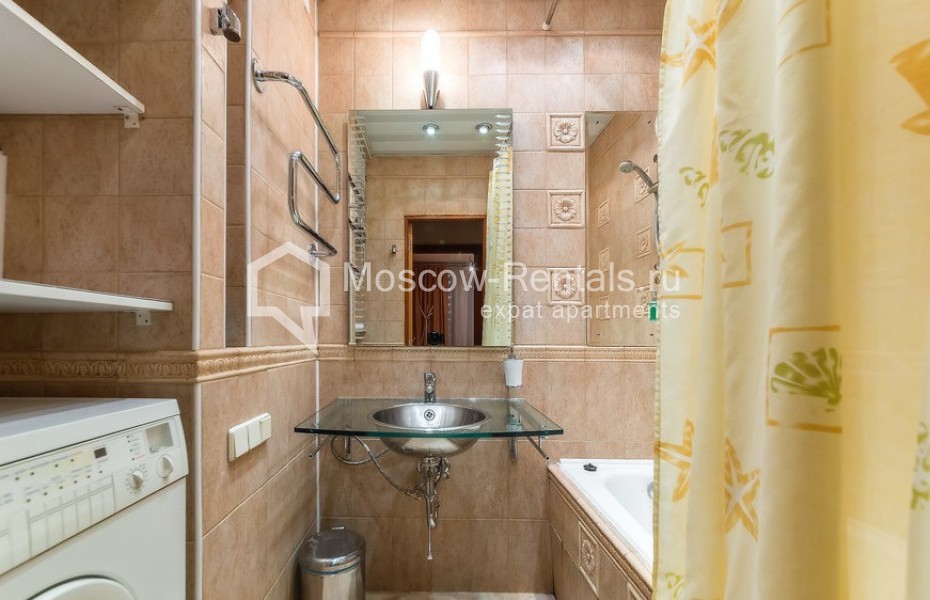 Photo #14 3-room (2 BR) apartment for <a href="http://moscow-rentals.ru/en/articles/long-term-rent" target="_blank">a long-term</a> rent
 in Russia, Moscow, New Arbat str, 10