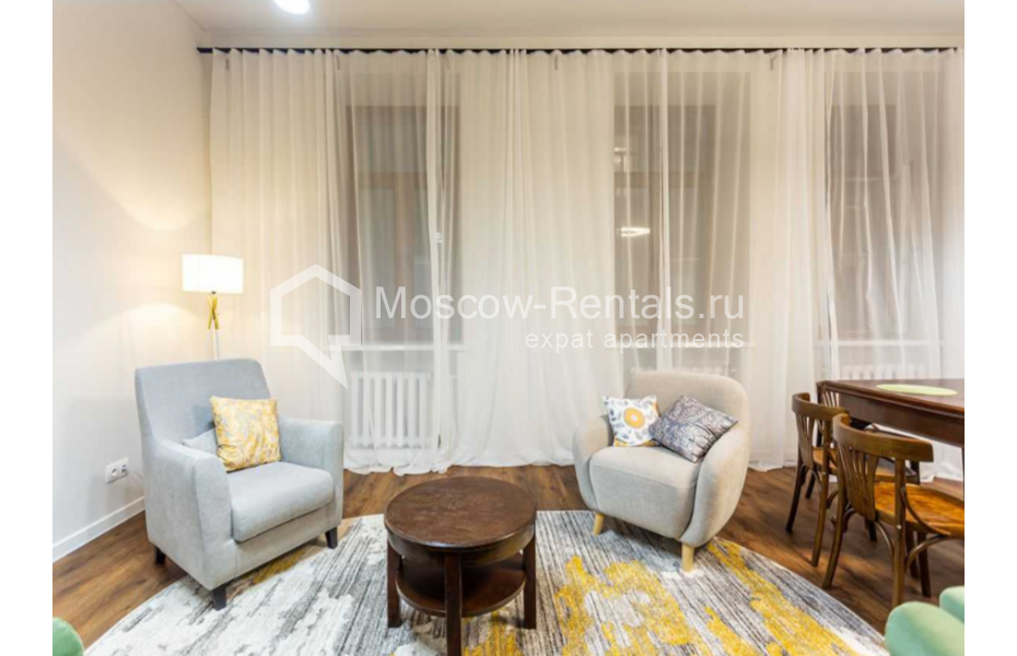 Photo #2 3-room (2 BR) apartment for <a href="http://moscow-rentals.ru/en/articles/long-term-rent" target="_blank">a long-term</a> rent
 in Russia, Moscow, Merzlyakovskyi lane, 7/2