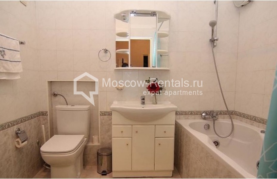 Photo #10 3-room (2 BR) apartment for <a href="http://moscow-rentals.ru/en/articles/long-term-rent" target="_blank">a long-term</a> rent
 in Russia, Moscow, Arbat str, 20