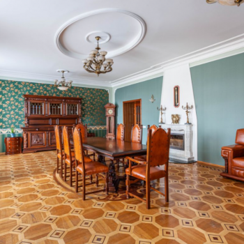 Photo #1 4-room (3 BR) apartment for <a href="http://moscow-rentals.ru/en/articles/long-term-rent" target="_blank">a long-term</a> rent
 in Russia, Moscow, Kotelnicheskaya emb, 1/15кА