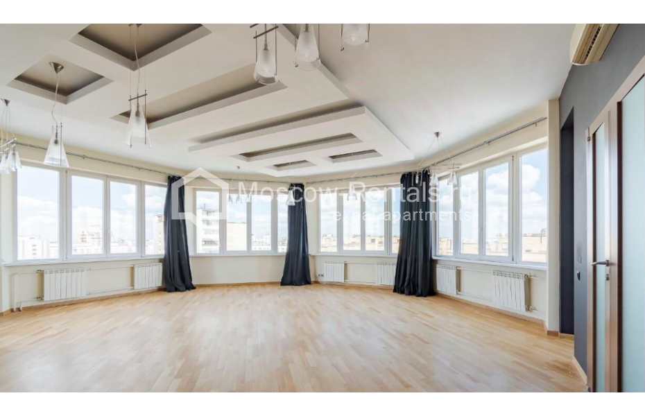 Photo #1 6-room (5 BR) apartment for <a href="http://moscow-rentals.ru/en/articles/long-term-rent" target="_blank">a long-term</a> rent
 in Russia, Moscow, Taganskaya str, 36к2