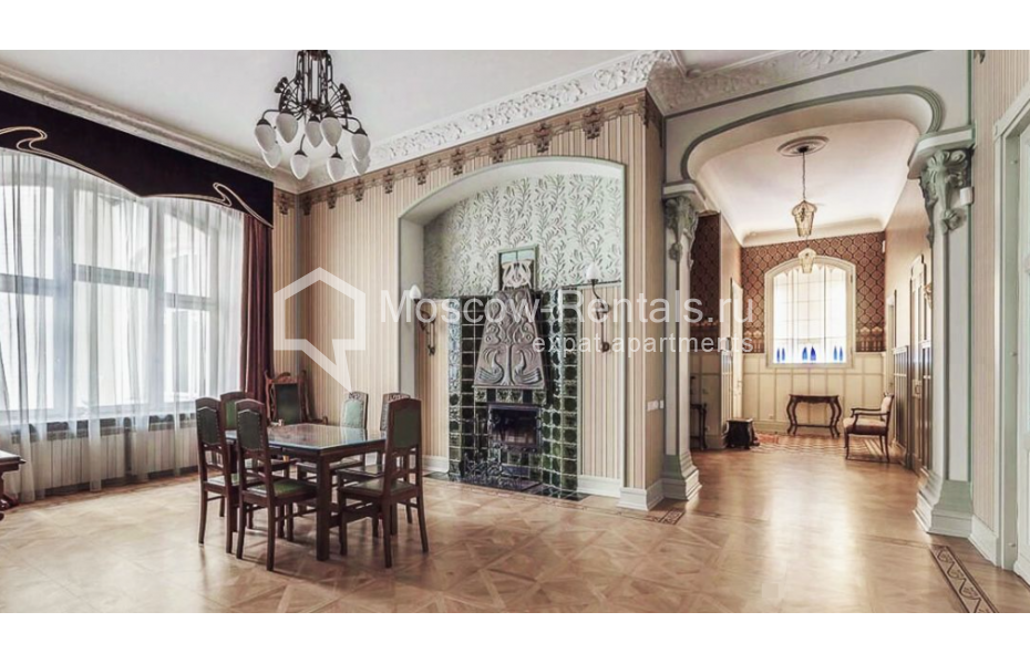 Photo #1 3-room (2 BR) apartment for <a href="http://moscow-rentals.ru/en/articles/long-term-rent" target="_blank">a long-term</a> rent
 in Russia, Moscow, Prechistenka str, 28