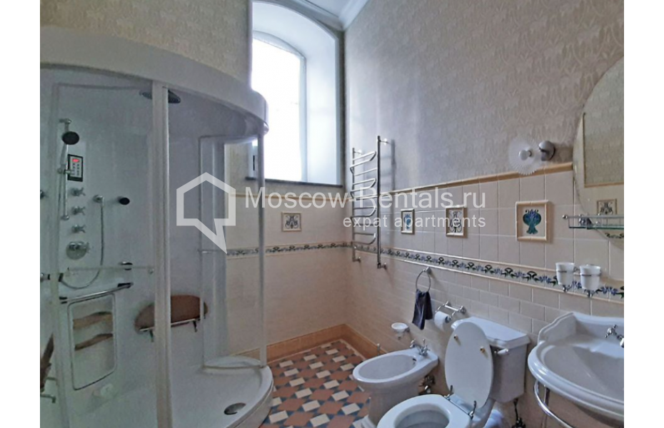Photo #6 3-room (2 BR) apartment for <a href="http://moscow-rentals.ru/en/articles/long-term-rent" target="_blank">a long-term</a> rent
 in Russia, Moscow, Prechistenka str, 28
