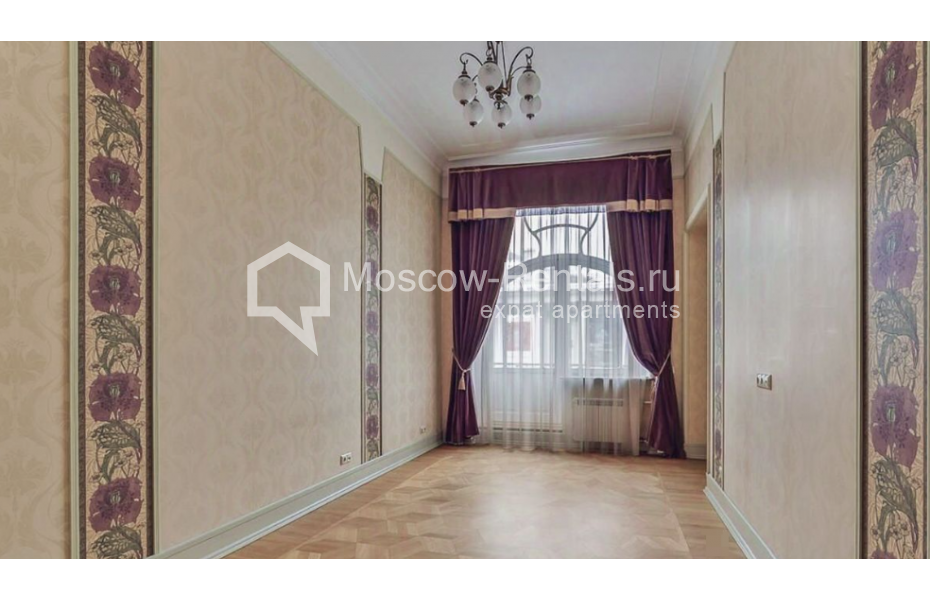 Photo #8 3-room (2 BR) apartment for <a href="http://moscow-rentals.ru/en/articles/long-term-rent" target="_blank">a long-term</a> rent
 in Russia, Moscow, Prechistenka str, 28