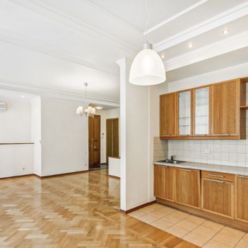 Photo #2 4-room (3 BR) apartment for <a href="http://moscow-rentals.ru/en/articles/long-term-rent" target="_blank">a long-term</a> rent
 in Russia, Moscow, Philippovskyi lane, 18
