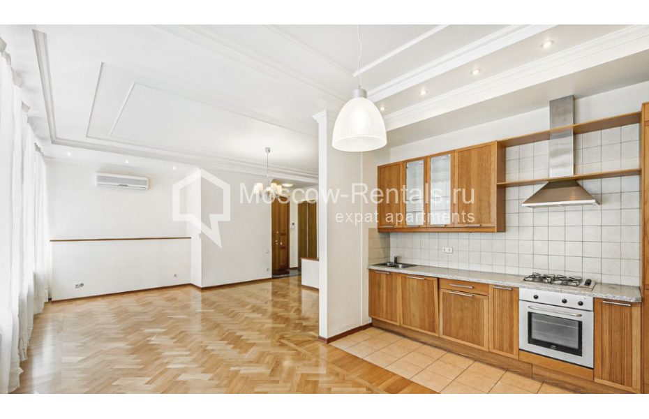Photo #3 4-room (3 BR) apartment for <a href="http://moscow-rentals.ru/en/articles/long-term-rent" target="_blank">a long-term</a> rent
 in Russia, Moscow, Philippovskyi lane, 18