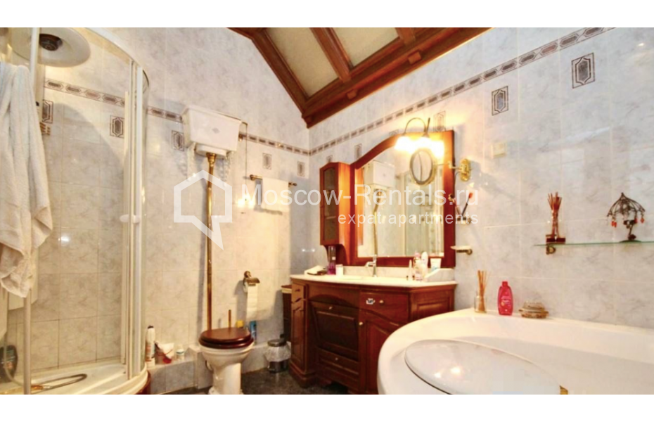 Photo #7 4-room (3 BR) apartment for <a href="http://moscow-rentals.ru/en/articles/long-term-rent" target="_blank">a long-term</a> rent
 in Russia, Moscow, Smolenskyi blv, 15