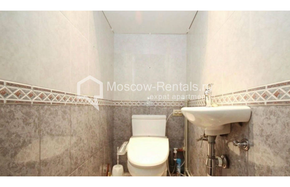 Photo #12 4-room (3 BR) apartment for <a href="http://moscow-rentals.ru/en/articles/long-term-rent" target="_blank">a long-term</a> rent
 in Russia, Moscow, Smolenskyi blv, 15
