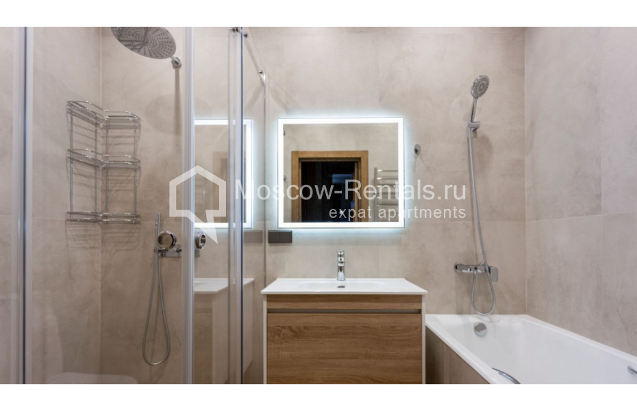 Photo #14 4-room (3 BR) apartment for <a href="http://moscow-rentals.ru/en/articles/long-term-rent" target="_blank">a long-term</a> rent
 in Russia, Moscow, Petrovka str, 24С3