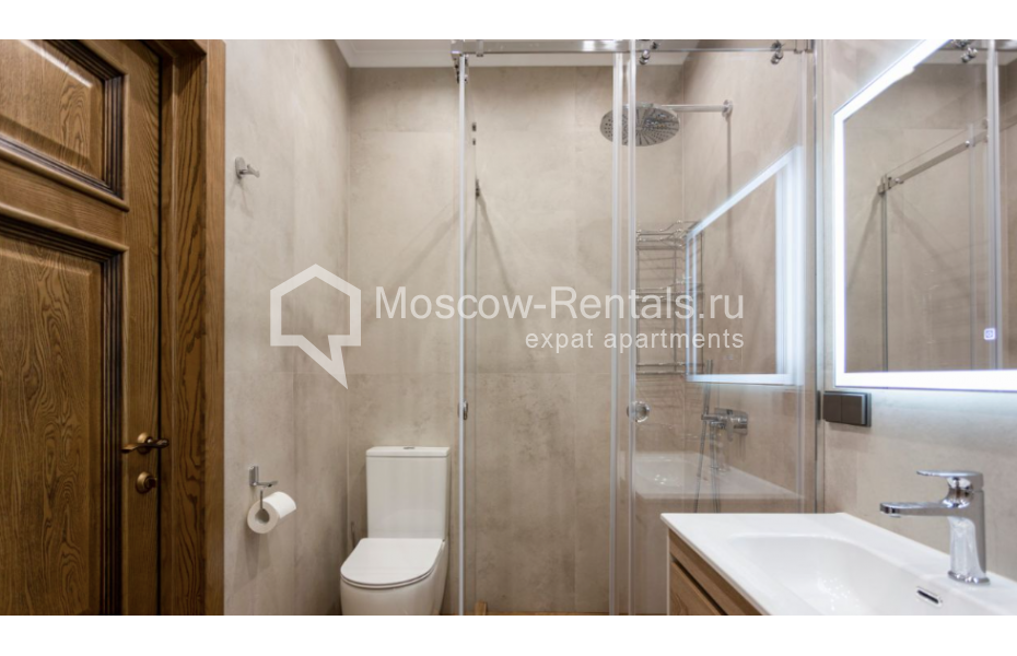 Photo #15 4-room (3 BR) apartment for <a href="http://moscow-rentals.ru/en/articles/long-term-rent" target="_blank">a long-term</a> rent
 in Russia, Moscow, Petrovka str, 24С3