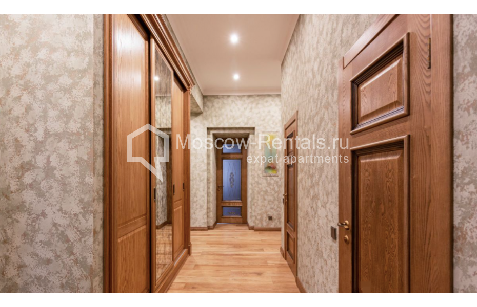 Photo #17 4-room (3 BR) apartment for <a href="http://moscow-rentals.ru/en/articles/long-term-rent" target="_blank">a long-term</a> rent
 in Russia, Moscow, Petrovka str, 24С3