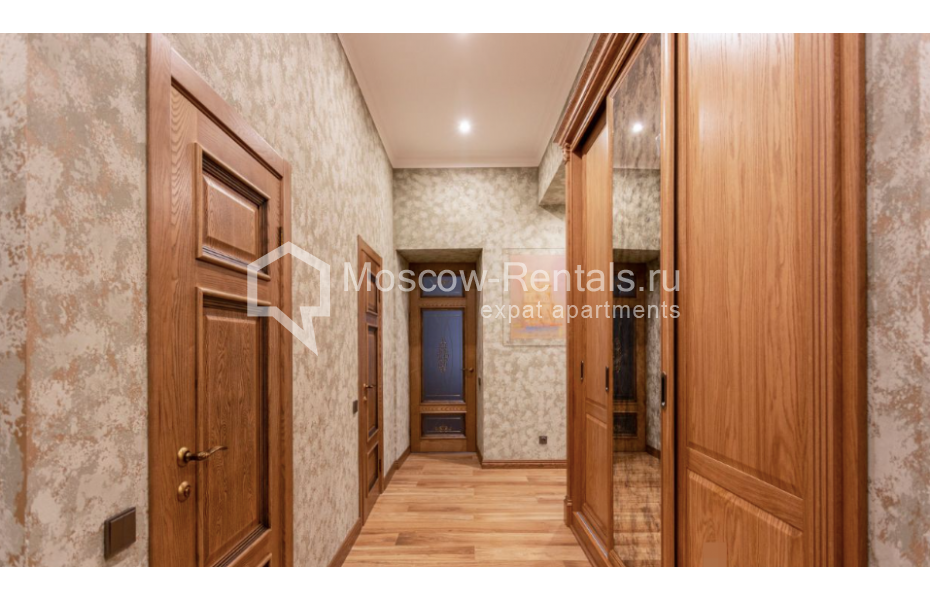Photo #18 4-room (3 BR) apartment for <a href="http://moscow-rentals.ru/en/articles/long-term-rent" target="_blank">a long-term</a> rent
 in Russia, Moscow, Petrovka str, 24С3