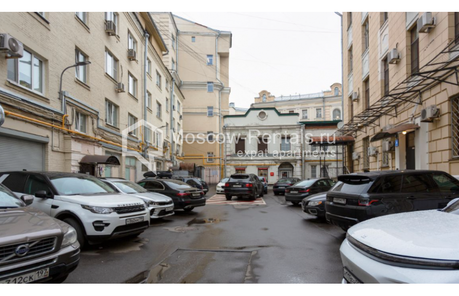 Photo #24 4-room (3 BR) apartment for <a href="http://moscow-rentals.ru/en/articles/long-term-rent" target="_blank">a long-term</a> rent
 in Russia, Moscow, Petrovka str, 24С3