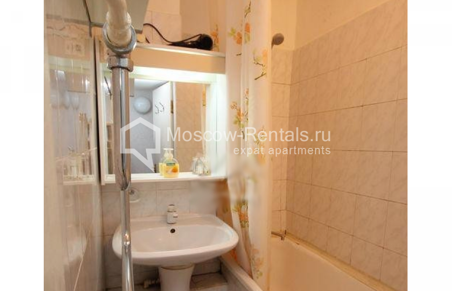 Photo #5 3-room (2 BR) apartment for <a href="http://moscow-rentals.ru/en/articles/long-term-rent" target="_blank">a long-term</a> rent
 in Russia, Moscow, Bolshaya Bronnaya str, 29