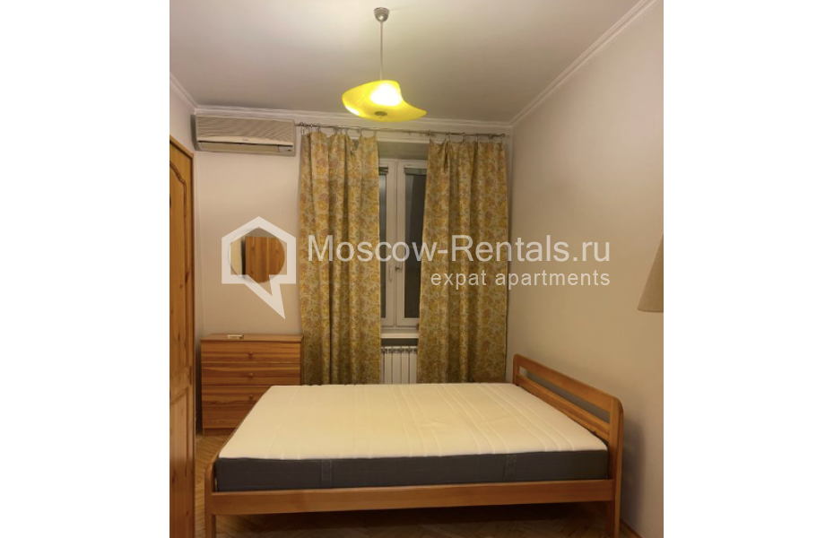 Фото №4 2-комн. кв. в аренду на длительный срок в Россия, Москва, Смоленская ул, 10