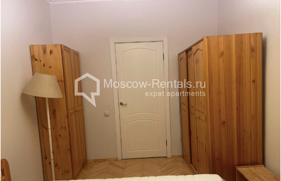 Фото №6 2-комн. кв. в аренду на длительный срок в Россия, Москва, Смоленская ул, 10