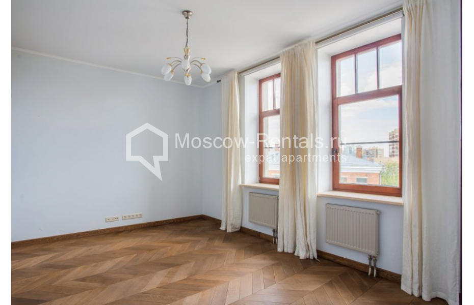 Photo #6 4-room (3 BR) apartment for <a href="http://moscow-rentals.ru/en/articles/long-term-rent" target="_blank">a long-term</a> rent
 in Russia, Moscow, M. Bronnaya str, 14