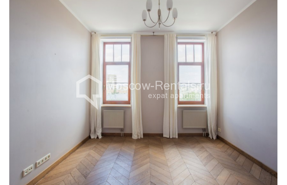 Photo #8 4-room (3 BR) apartment for <a href="http://moscow-rentals.ru/en/articles/long-term-rent" target="_blank">a long-term</a> rent
 in Russia, Moscow, M. Bronnaya str, 14