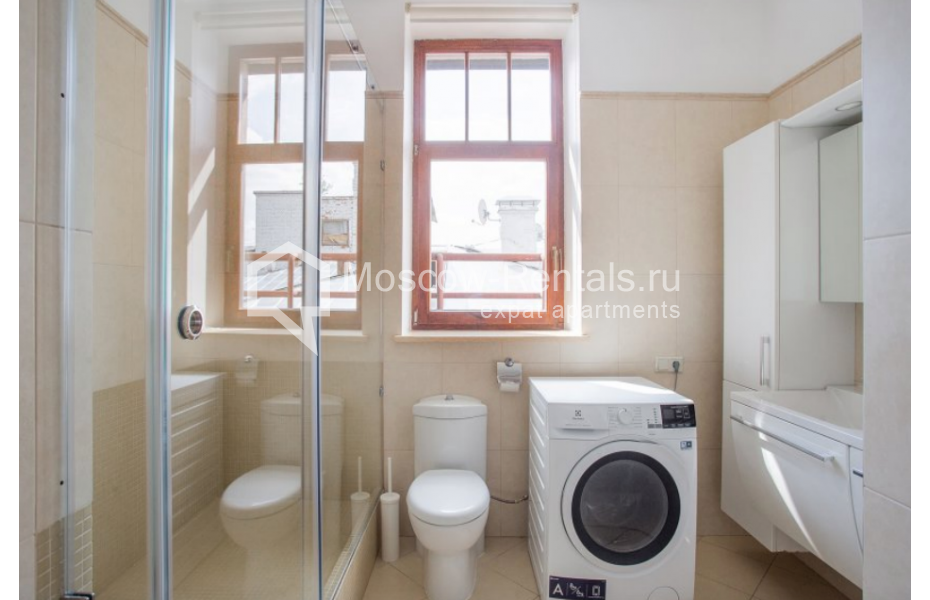 Photo #13 4-room (3 BR) apartment for <a href="http://moscow-rentals.ru/en/articles/long-term-rent" target="_blank">a long-term</a> rent
 in Russia, Moscow, M. Bronnaya str, 14
