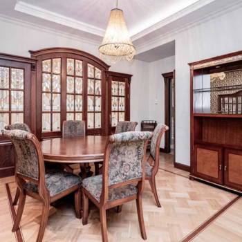 Photo #2 4-room (3 BR) apartment for <a href="http://moscow-rentals.ru/en/articles/long-term-rent" target="_blank">a long-term</a> rent
 in Russia, Moscow, 1st Neopalimovskyi lane, 8