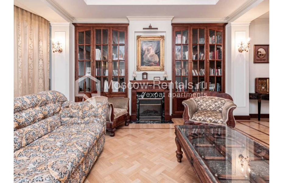 Photo #4 4-room (3 BR) apartment for <a href="http://moscow-rentals.ru/en/articles/long-term-rent" target="_blank">a long-term</a> rent
 in Russia, Moscow, 1st Neopalimovskyi lane, 8