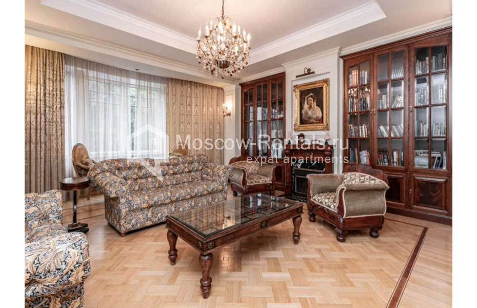 Photo #6 4-room (3 BR) apartment for <a href="http://moscow-rentals.ru/en/articles/long-term-rent" target="_blank">a long-term</a> rent
 in Russia, Moscow, 1st Neopalimovskyi lane, 8