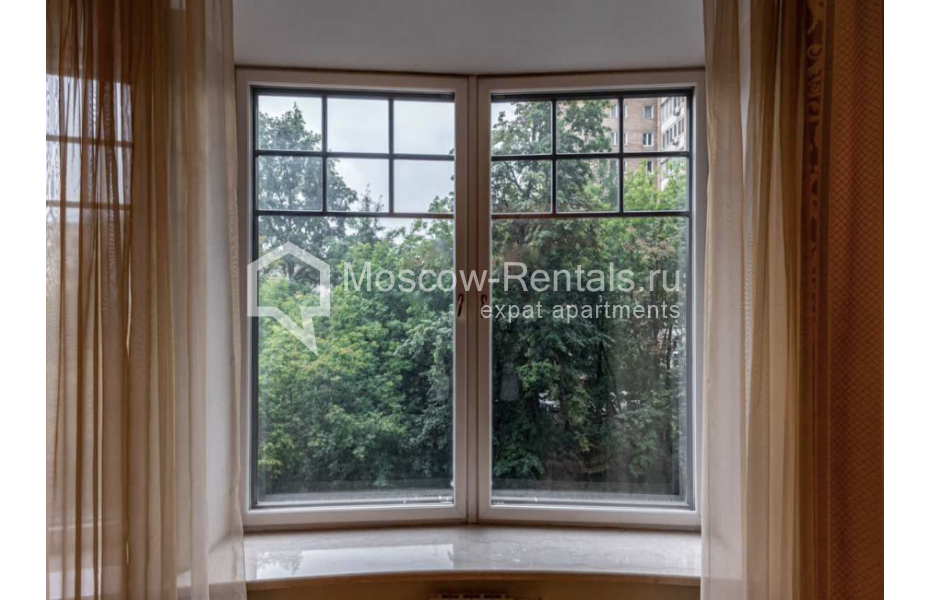 Photo #15 4-room (3 BR) apartment for <a href="http://moscow-rentals.ru/en/articles/long-term-rent" target="_blank">a long-term</a> rent
 in Russia, Moscow, 1st Neopalimovskyi lane, 8