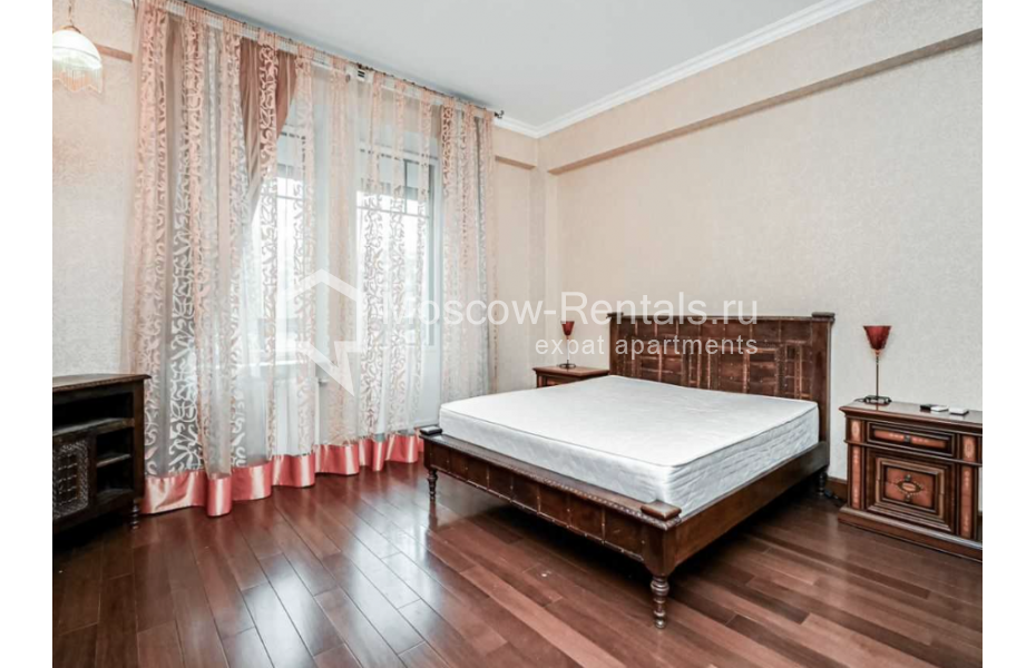 Photo #16 4-room (3 BR) apartment for <a href="http://moscow-rentals.ru/en/articles/long-term-rent" target="_blank">a long-term</a> rent
 in Russia, Moscow, 1st Neopalimovskyi lane, 8