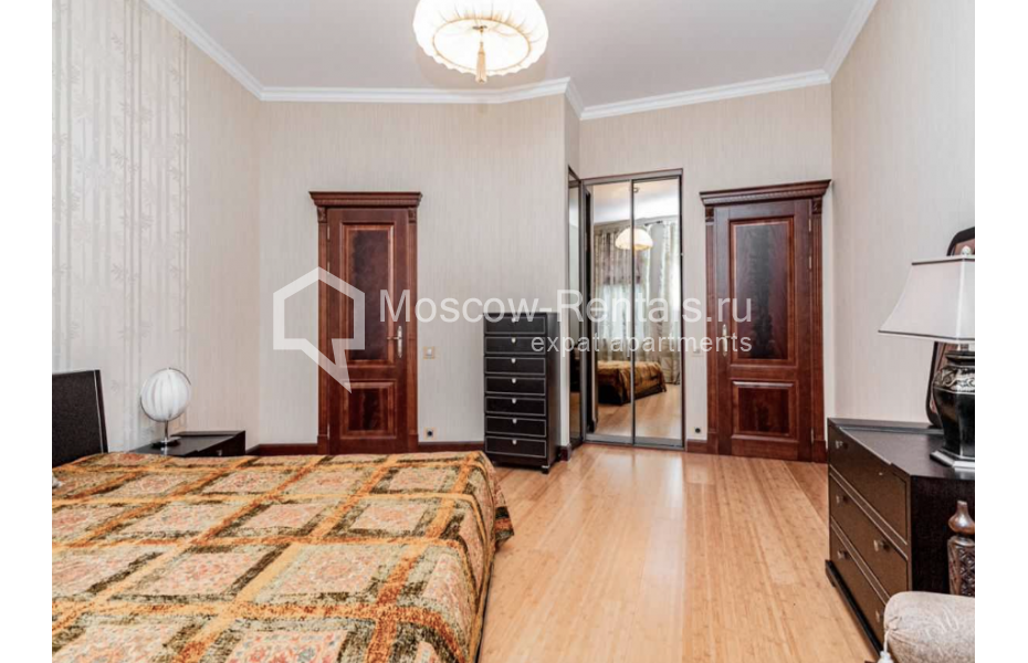 Photo #19 4-room (3 BR) apartment for <a href="http://moscow-rentals.ru/en/articles/long-term-rent" target="_blank">a long-term</a> rent
 in Russia, Moscow, 1st Neopalimovskyi lane, 8