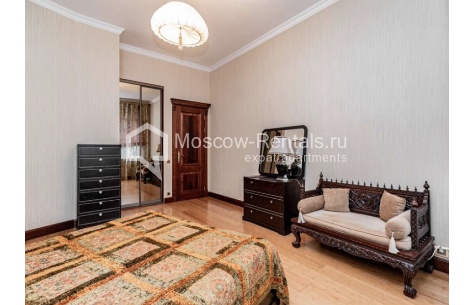 Photo #20 4-room (3 BR) apartment for <a href="http://moscow-rentals.ru/en/articles/long-term-rent" target="_blank">a long-term</a> rent
 in Russia, Moscow, 1st Neopalimovskyi lane, 8