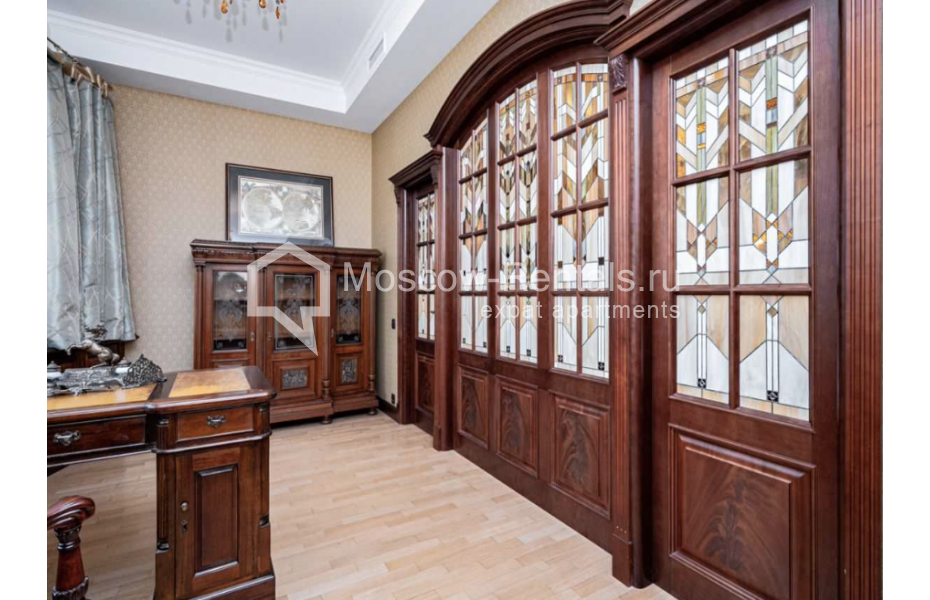 Photo #23 4-room (3 BR) apartment for <a href="http://moscow-rentals.ru/en/articles/long-term-rent" target="_blank">a long-term</a> rent
 in Russia, Moscow, 1st Neopalimovskyi lane, 8