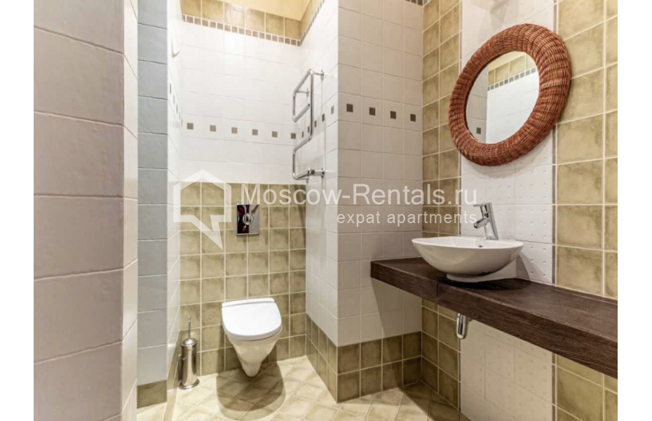 Photo #25 4-room (3 BR) apartment for <a href="http://moscow-rentals.ru/en/articles/long-term-rent" target="_blank">a long-term</a> rent
 in Russia, Moscow, 1st Neopalimovskyi lane, 8