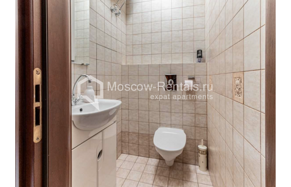 Photo #27 4-room (3 BR) apartment for <a href="http://moscow-rentals.ru/en/articles/long-term-rent" target="_blank">a long-term</a> rent
 in Russia, Moscow, 1st Neopalimovskyi lane, 8