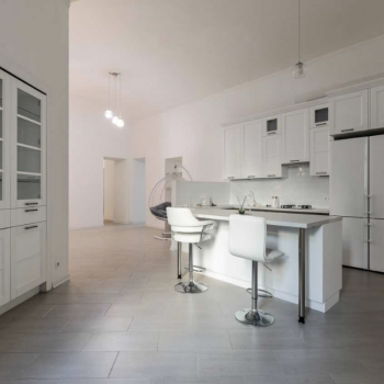 Фото №2 6-комн. кв. в аренду на длительный срок в Россия, Москва, Сретенский бульвар, 6/1с1