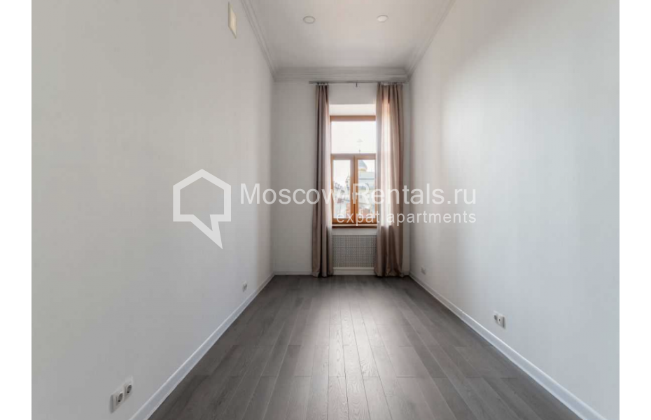 Photo #17 6-room (5 BR) apartment for <a href="http://moscow-rentals.ru/en/articles/long-term-rent" target="_blank">a long-term</a> rent
 in Russia, Moscow, Sretenskyi blv, 6/1с1