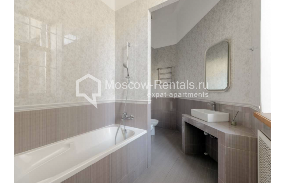 Photo #19 6-room (5 BR) apartment for <a href="http://moscow-rentals.ru/en/articles/long-term-rent" target="_blank">a long-term</a> rent
 in Russia, Moscow, Sretenskyi blv, 6/1с1