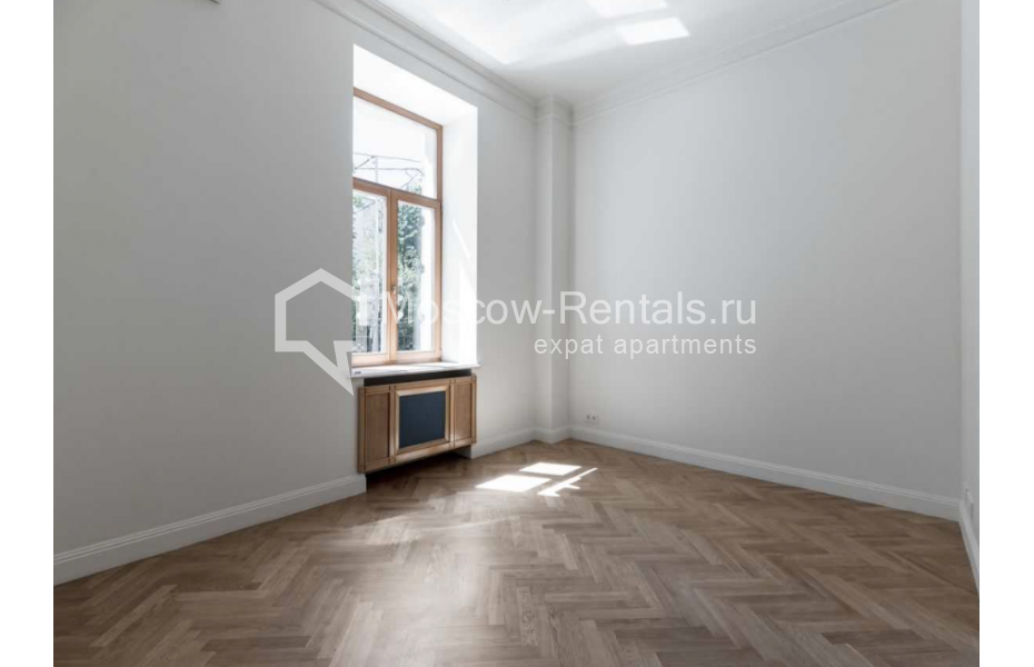 Photo #14 5-room (4 BR) apartment for <a href="http://moscow-rentals.ru/en/articles/long-term-rent" target="_blank">a long-term</a> rent
 in Russia, Moscow, Povarskaya str, 2с1